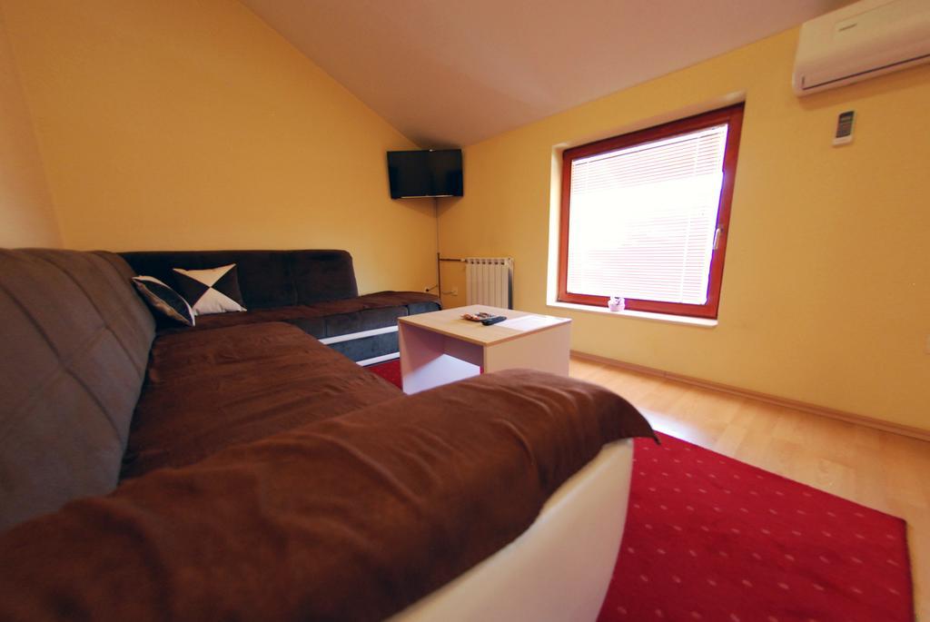 Hotel Arizona Sarajevo Lukavica Exterior foto